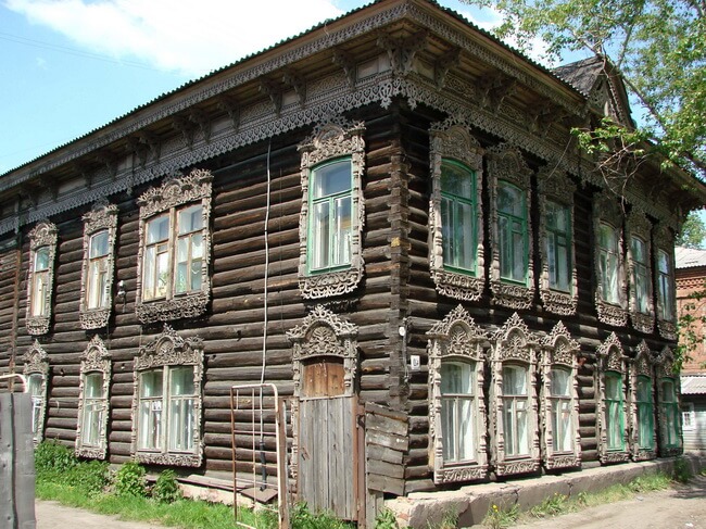 Замена фундамента в старом деревянном доме